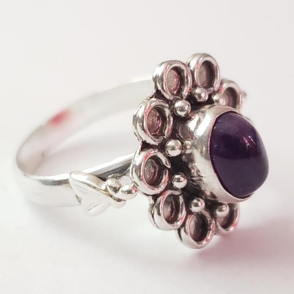 Sterling silver and amethyst ring